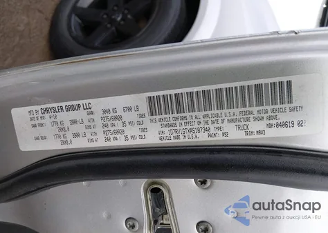 2010 Dodge Ram 1500 Slt/Sport/Trx z USA, uszkodzony, nr VIN 1D7RV1GTXAS187340